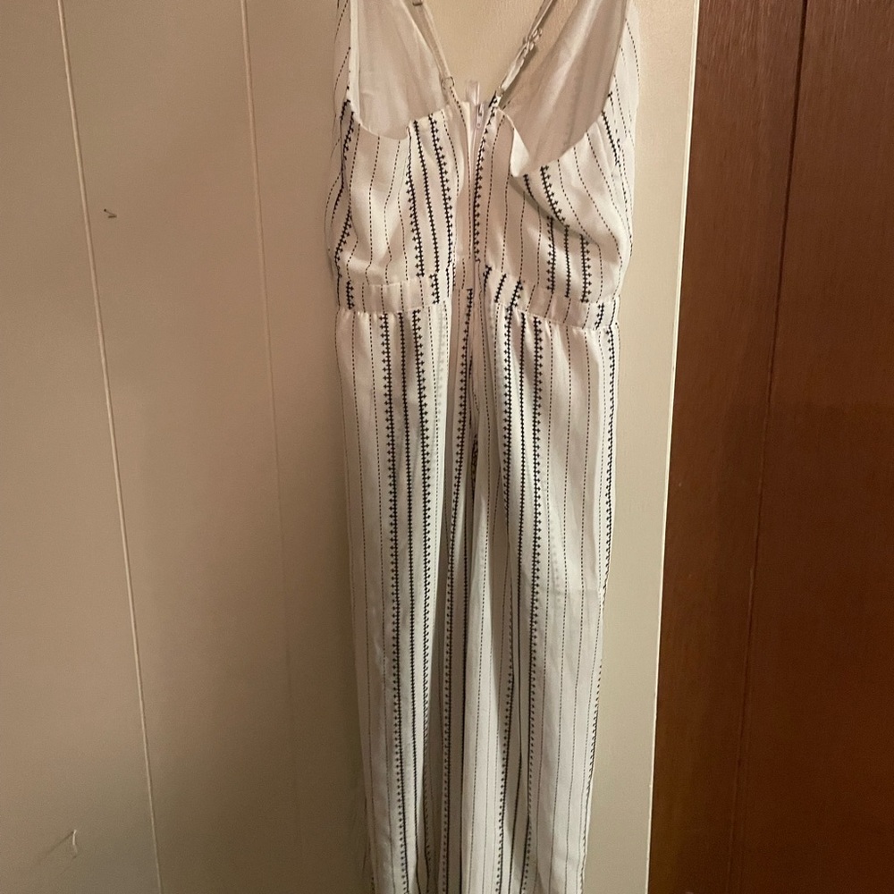 Romper - Picture 3 of 5